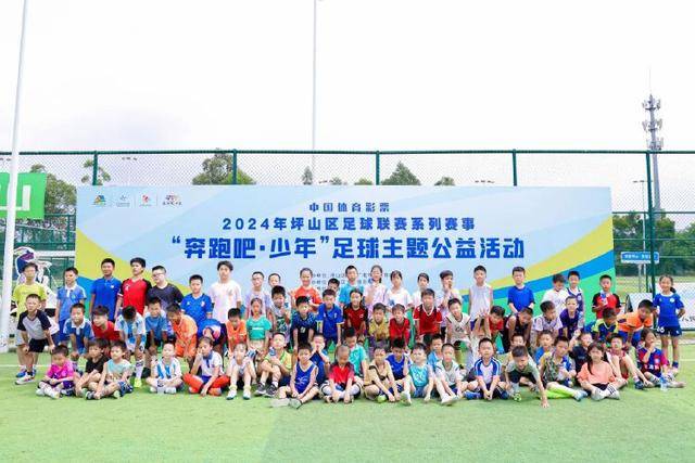 巴萨2026世界杯梦幻中场阵容的形成与15名球员竞争首发名额